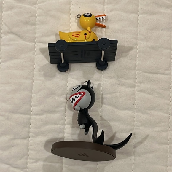Hallmark 2019 Scary Teddy and Undead Duck Ltd. Edition - Picture 7 of 7